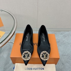 Louis Vuitton Flat Shoes